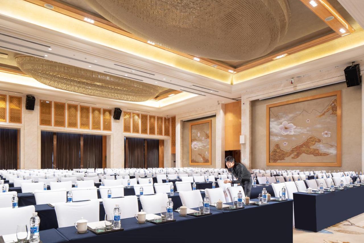 Wyndham Grand Plaza Royale Colorful Yunnan Otel Kunming Dış mekan fotoğraf