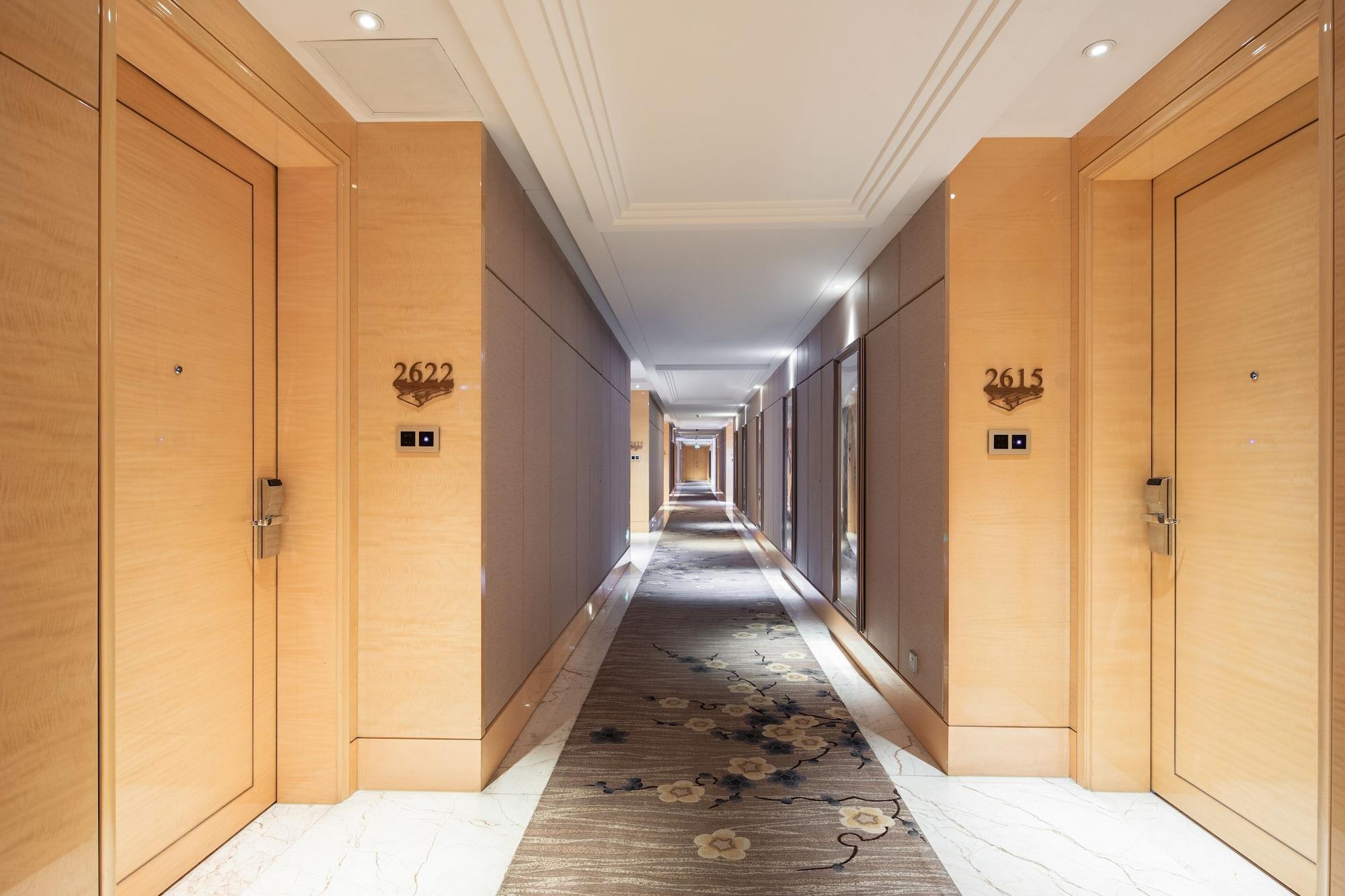 Wyndham Grand Plaza Royale Colorful Yunnan Otel Kunming Dış mekan fotoğraf